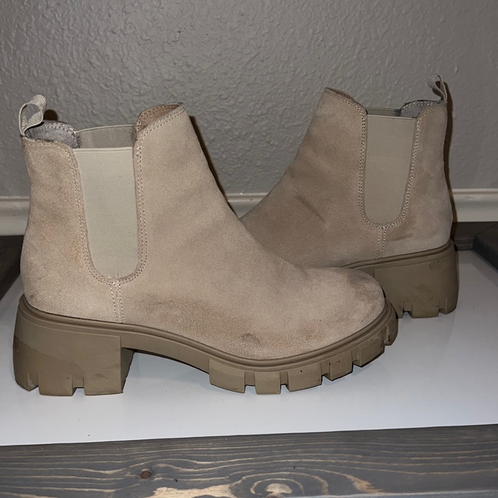 Steve Madden Howler Lug Sole Boots US Womens size 9.5